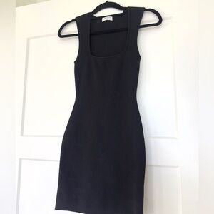 Aritzia Babaton Sculpt Knit Dress